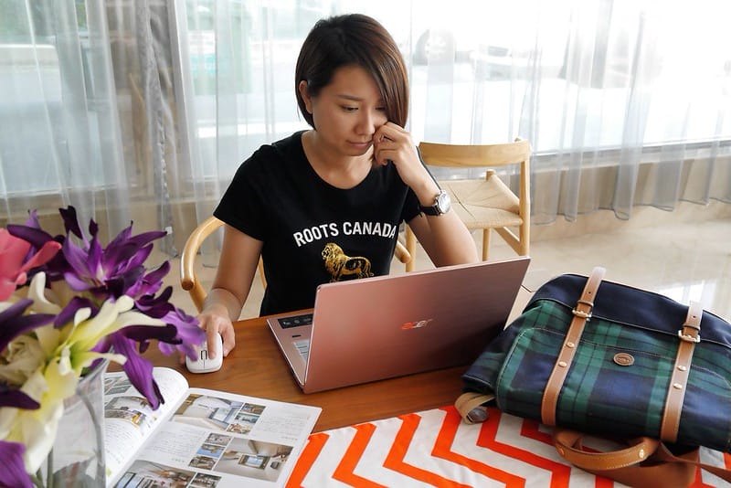 Muni經典格紋率性後背包