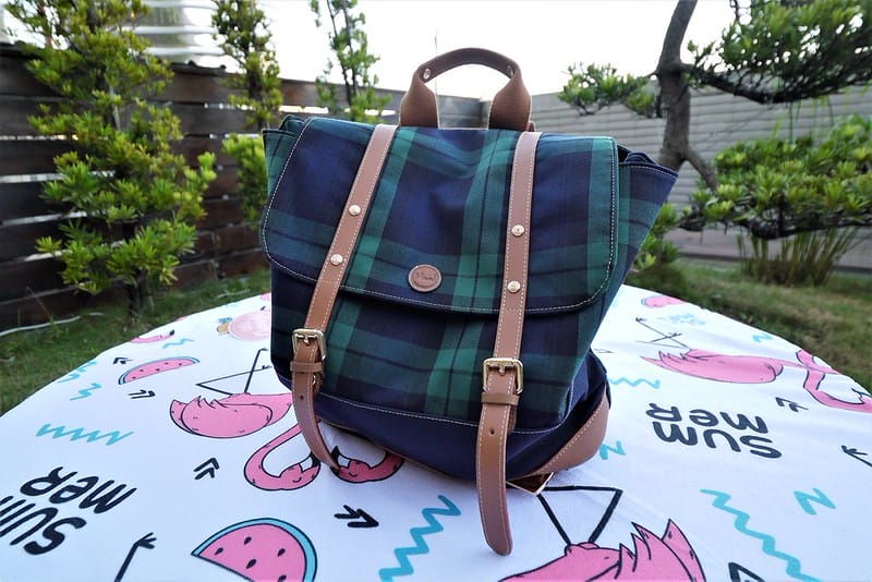 Muni經典格紋率性後背包