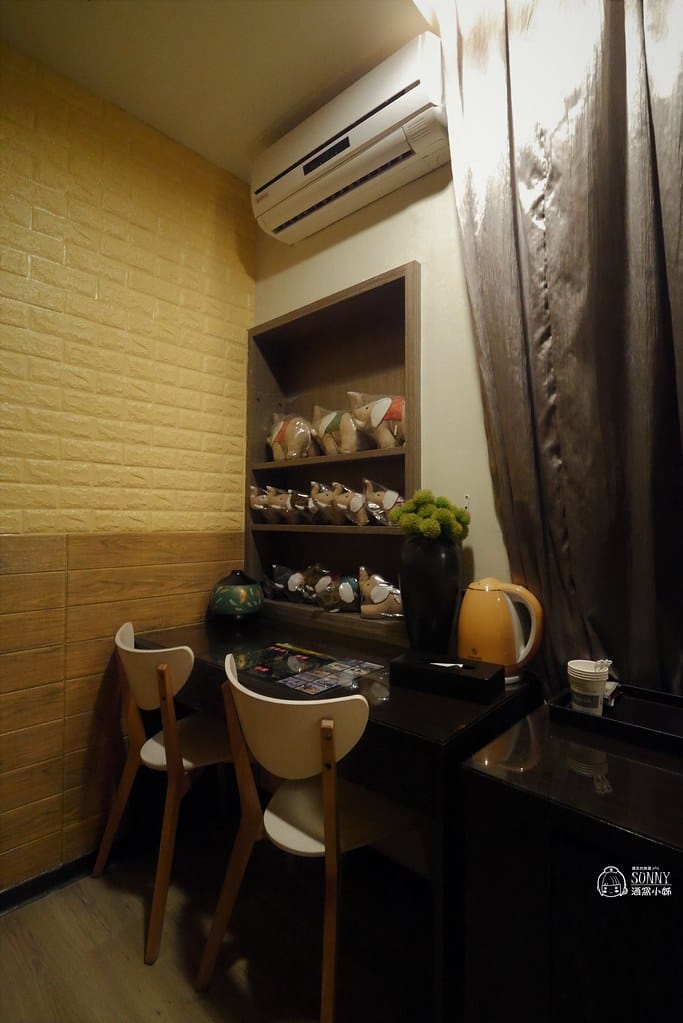 墾丁平價住宿｜黑與白時尚會館