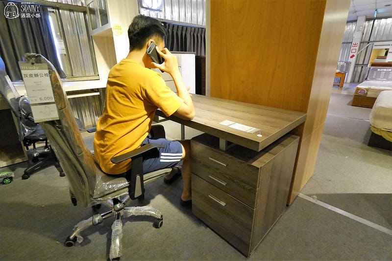 億家具倉庫批發(屏東店)