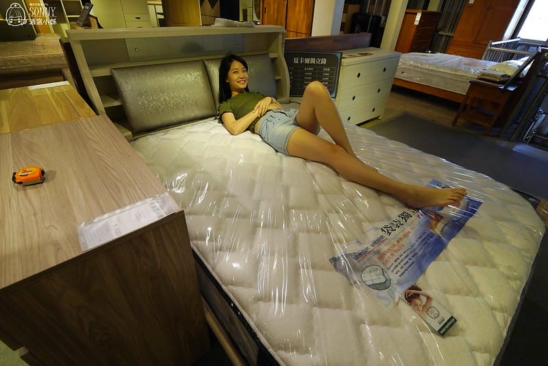 億家具倉庫批發(屏東店)