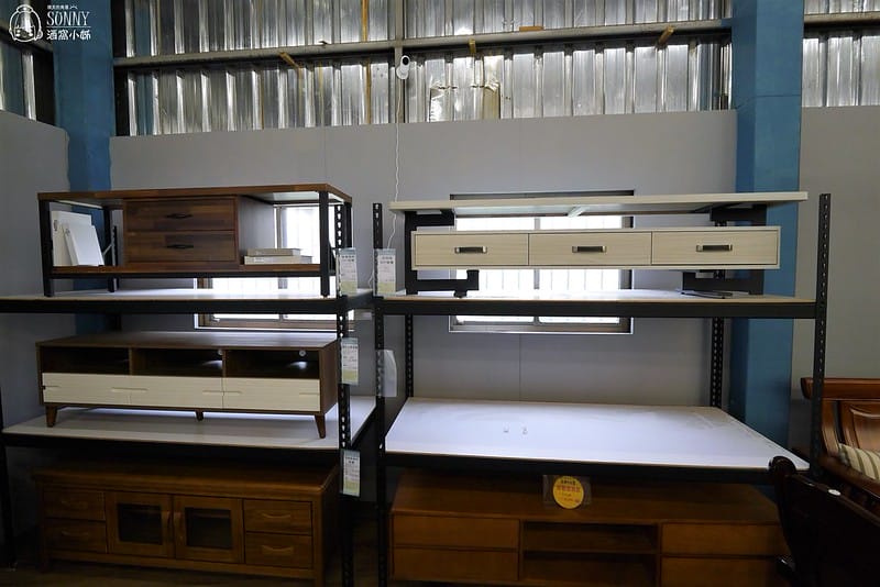 億家具倉庫批發(屏東店)