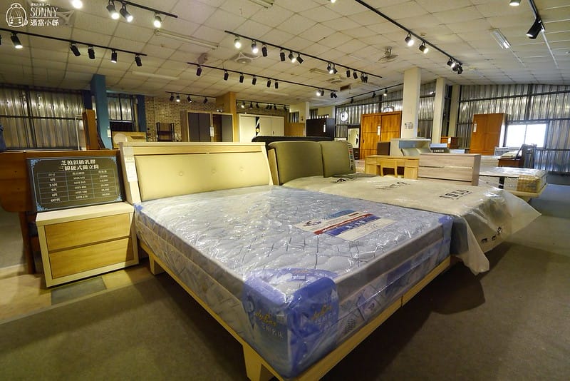 億家具倉庫批發(屏東店)