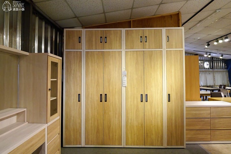 億家具倉庫批發(屏東店)