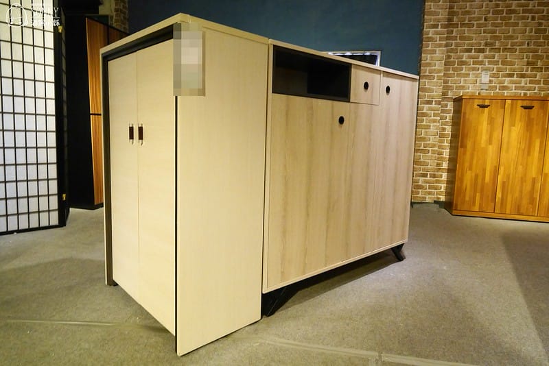 億家具倉庫批發(屏東店)