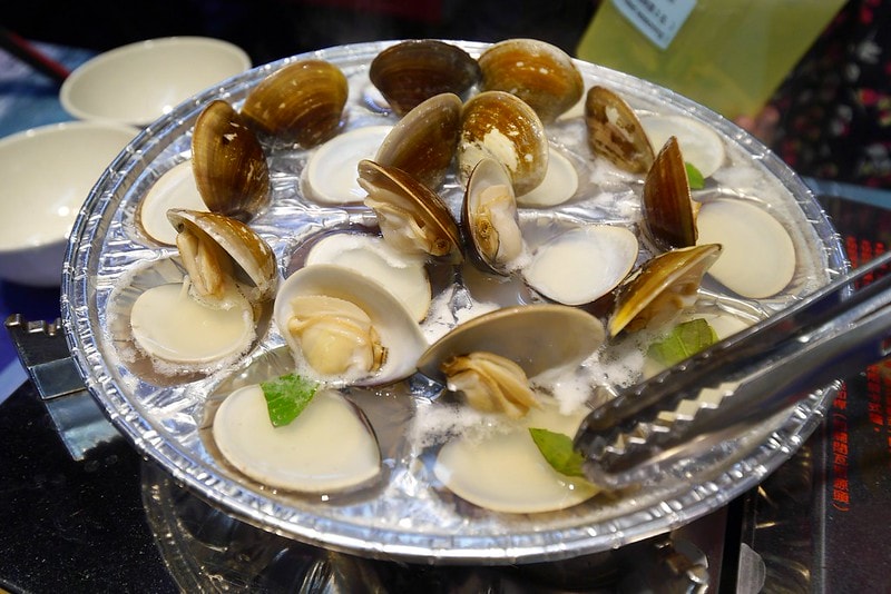 嘉義文化夜市美食蜊正站好(鮮烤蛤蜊)