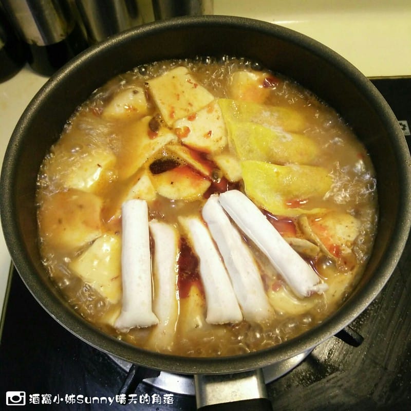 酒窩小姊生活日常-在家煮麻辣臭豆腐鍋