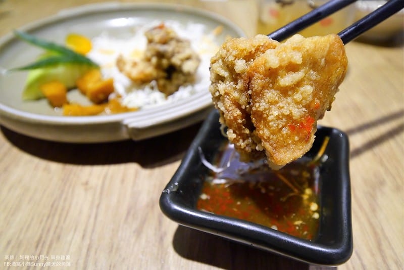 高雄美食x城裡的小月光 單身雞湯