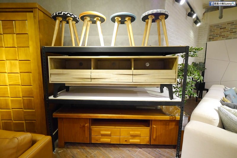 億家具(台北萬華店)