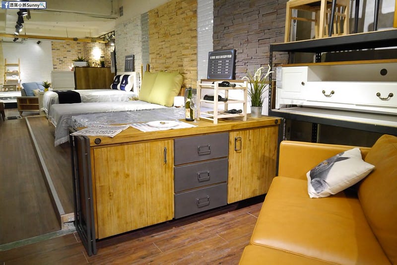 億家具(台北萬華店)