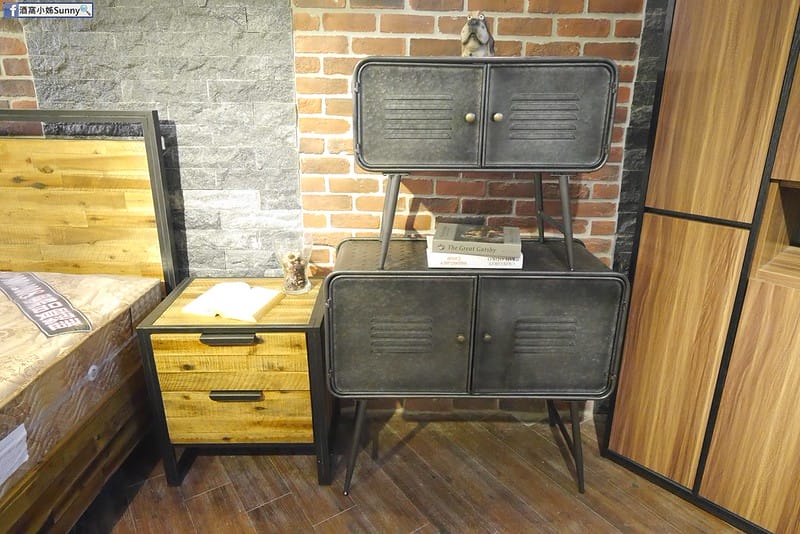 億家具(台北萬華店)