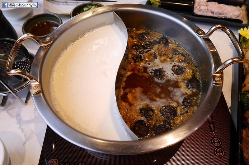 嘉義市美食x嘉義火鍋x香嶽嶽麻辣鴛鴦鍋