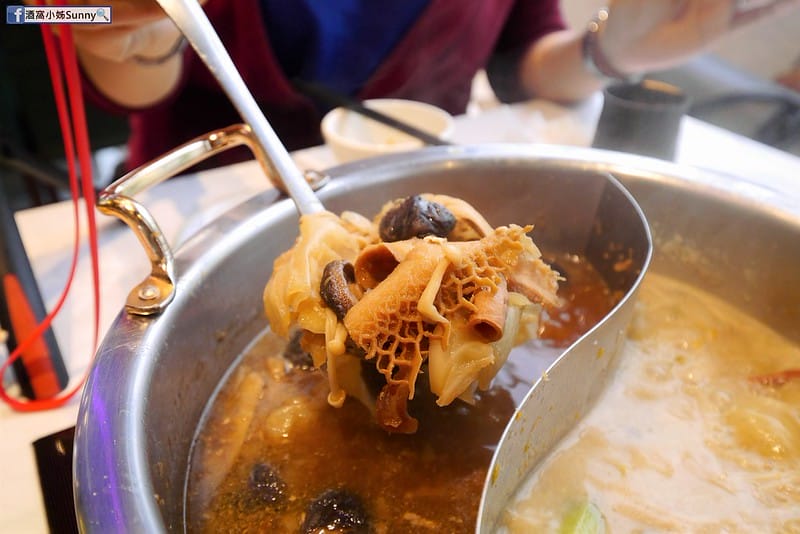 嘉義市美食x嘉義火鍋x香嶽嶽麻辣鴛鴦鍋