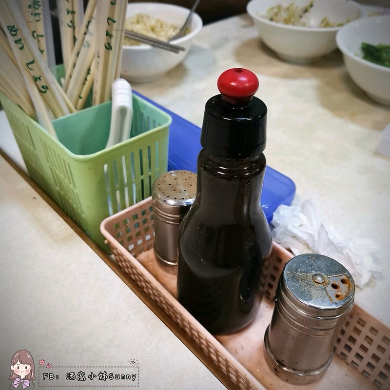 東市場鍾丸仔麵 地址:嘉義市維新路14號 電話:(05)276-8257 時間:11:0014:00、17:0020:00(週日休) 價格:丸仔意麵40元