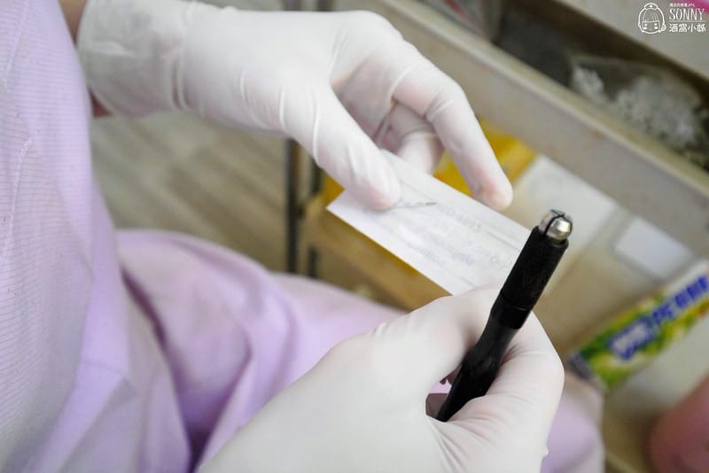 台中霧眉推薦 黛玲老師 台中黛玲眼線飄眉館/飄眉/台中市霧眉/繡眉/台中飄眉/台中市飄眉/韓式平眉/隱形眼線/美瞳線/粉霧眉/台中繡唇/繡眼線/水晶唇