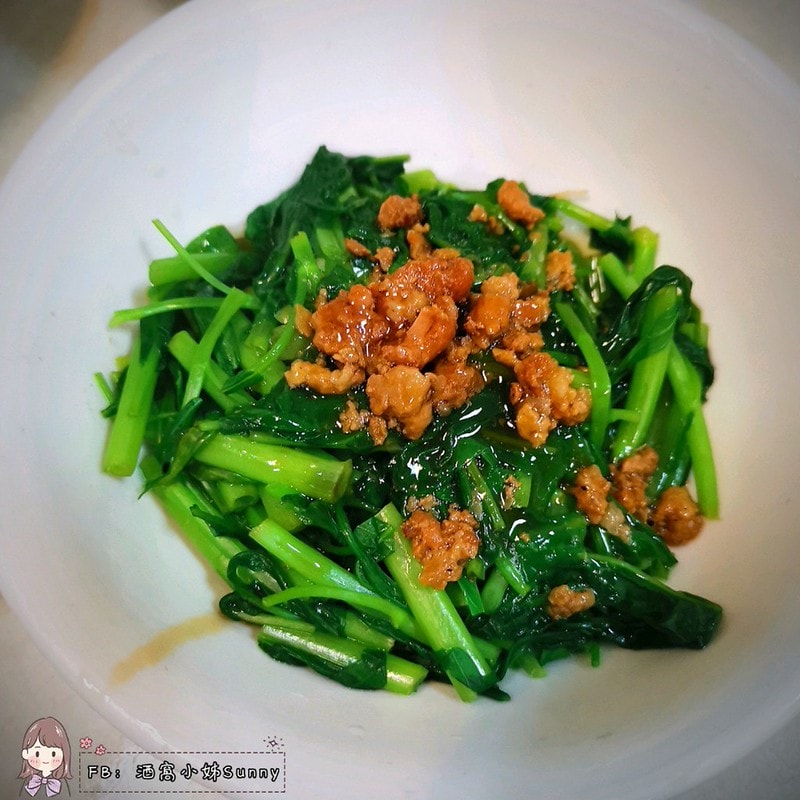 東市場鍾丸仔麵 地址:嘉義市維新路14號 電話:(05)276-8257 時間:11:0014:00、17:0020:00(週日休) 價格:丸仔意麵40元