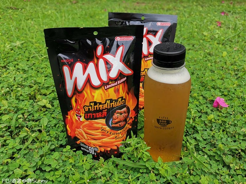 酒窩小姊の追劇零食｜泰國超人氣mix脆脆條韓式辣雞口味！香脆辣讓你一口一口涮嘴停不了