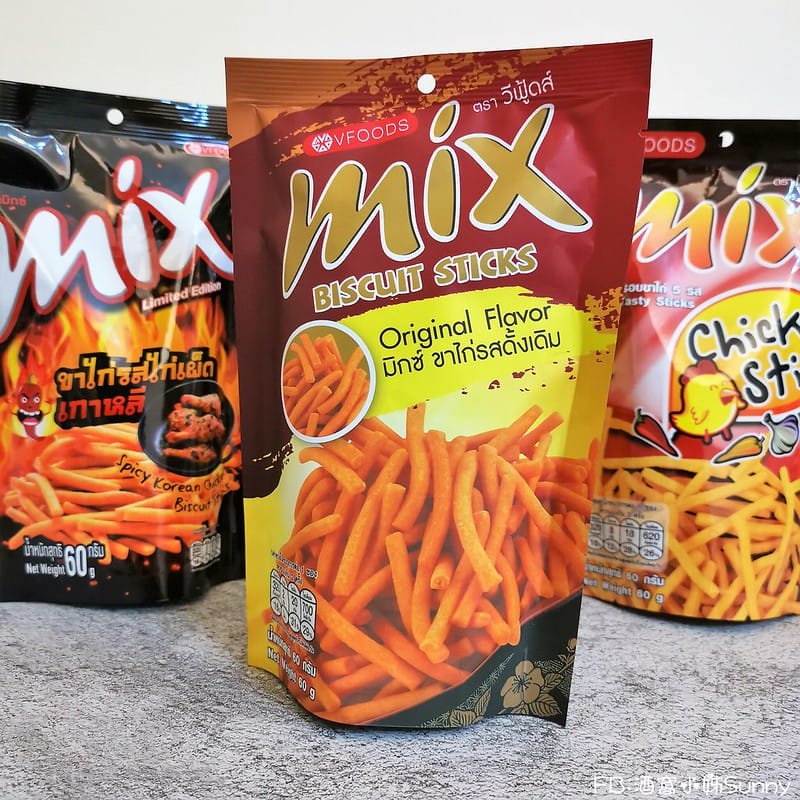 酒窩小姊の追劇零食｜泰國超人氣mix脆脆條韓式辣雞口味！香脆辣讓你一口一口涮嘴停不了