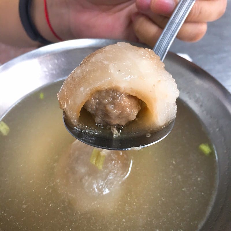 酒窩小姊の吃貨日常｜在地人推薦的北港美食．暗光百年老店 銅板美食涼麵、壽司、滷味、咖哩飯等