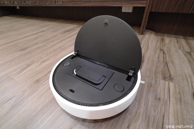[開箱]ZEBOT 智小兔負離子掃地機器人吸塵器 2代 WiFi 滾刷版-簡約黑白(美國設計-台灣研發)(APP搶購)