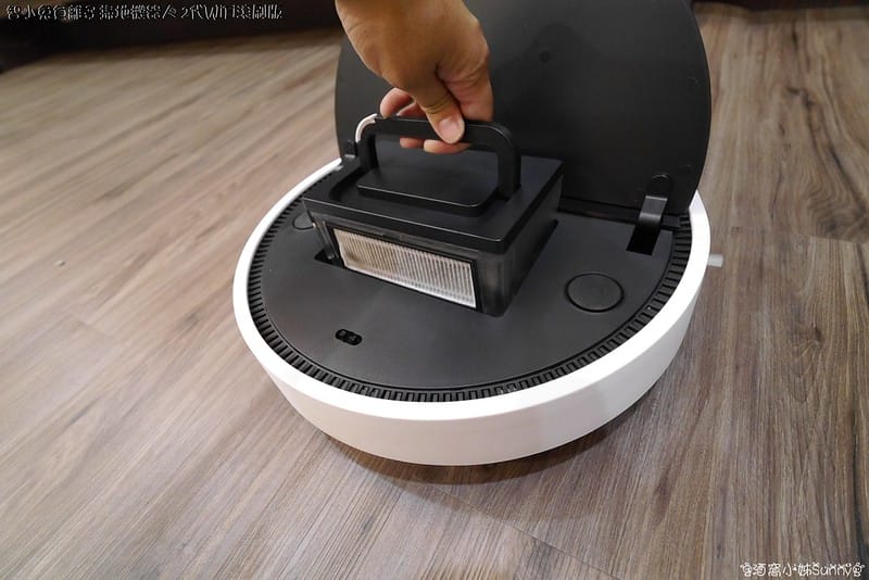 [開箱]ZEBOT 智小兔負離子掃地機器人吸塵器 2代 WiFi 滾刷版-簡約黑白(美國設計-台灣研發)(APP搶購)