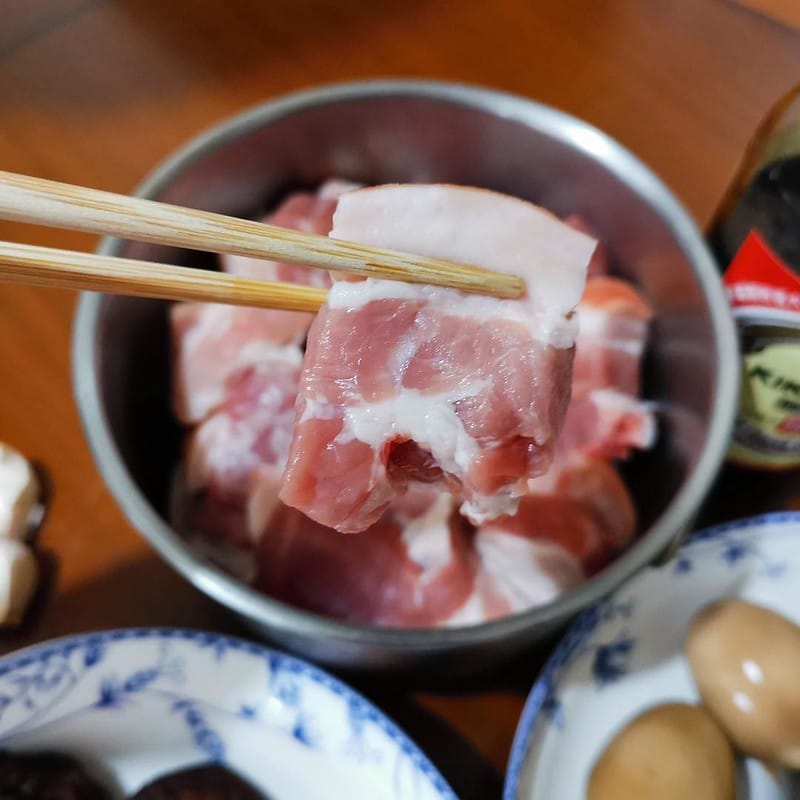 電鍋料理｜家常滷肉(電子鍋版三層五花燉肉)
