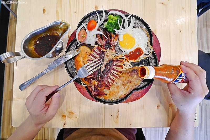 嘉義美食x朴子美食｜19號倉庫鐵板牛排 朴子店