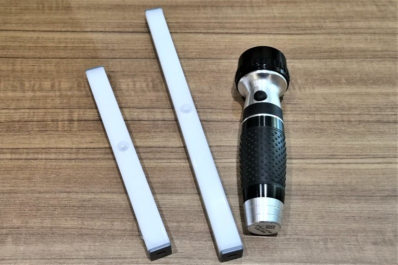 aibo 升級版多功能 USB充電磁吸式 LED感應燈管 冷白光/暖黃光