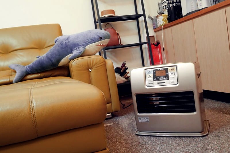 日本CORONA自動溫控煤油暖氣機BD-ST3616BY,瞬熱暖房快!安全!省電!(附贈電動加油槍)