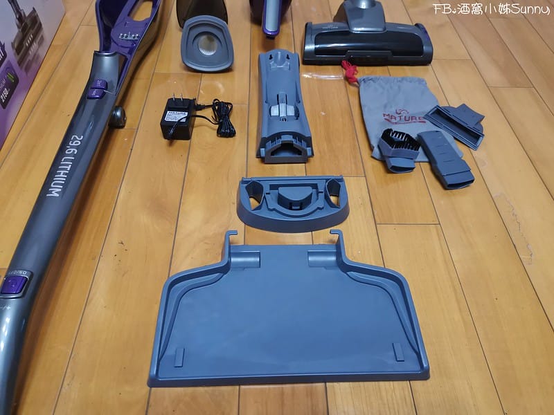 阿魚師和酒窩姊の生活社｜【MATURE美萃】直立式無線吸塵器