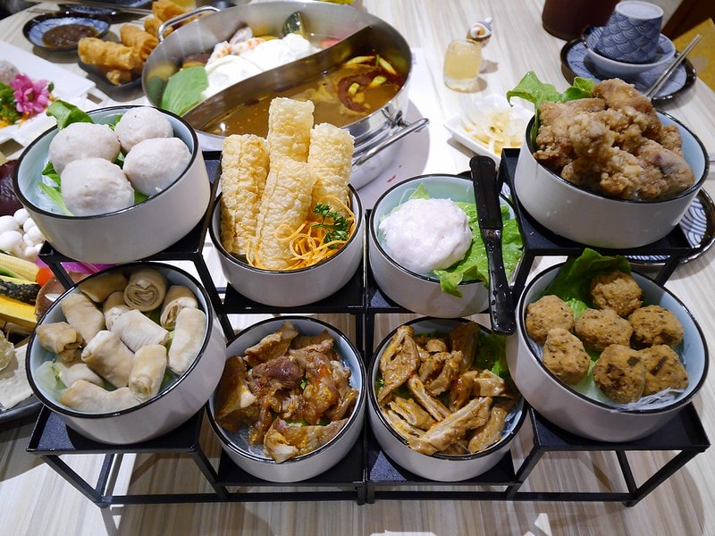 嘉義火鍋洪昌麻辣鴛鴦火鍋