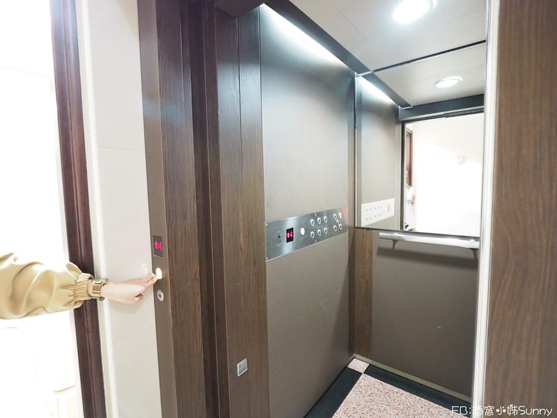 台南民宿推薦｜台南海安藝術公寓