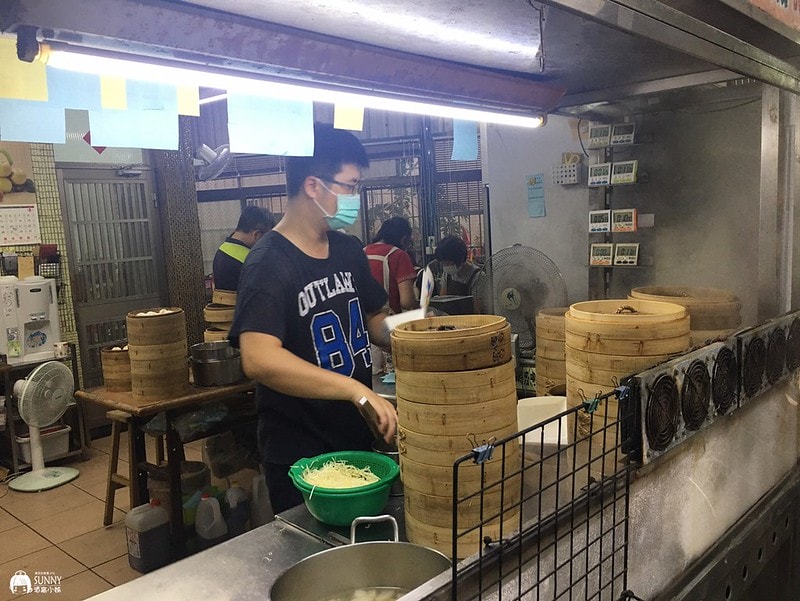 嘉義在地美食|在地人推薦的 豆豆小籠湯包、蒸餃,號稱嘉義鼎泰豐,你吃過了嗎? - 第6張圖 2020831_200831_4