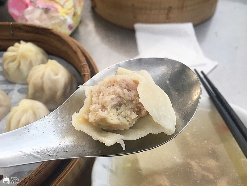 嘉義在地美食|在地人推薦的 豆豆小籠湯包、蒸餃,號稱嘉義鼎泰豐,你吃過了嗎? - 第11張圖 2020831_200831_8