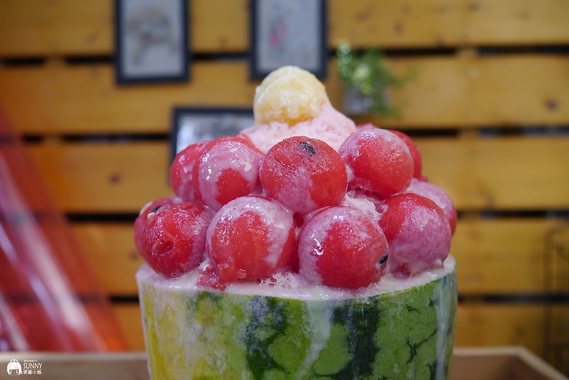 嘉義美食|大林IG最新打卡點,貨櫃屋冰店-卡咩浩斯製冰所 平價 創意冰品 鍋燒 下午茶鬆餅 - 第40張圖 P9630457
