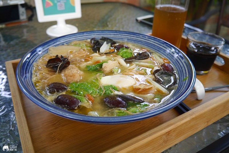 嘉義美食|大林IG最新打卡點,貨櫃屋冰店-卡咩浩斯製冰所 平價 創意冰品 鍋燒 下午茶鬆餅 - 第25張圖 P9630348