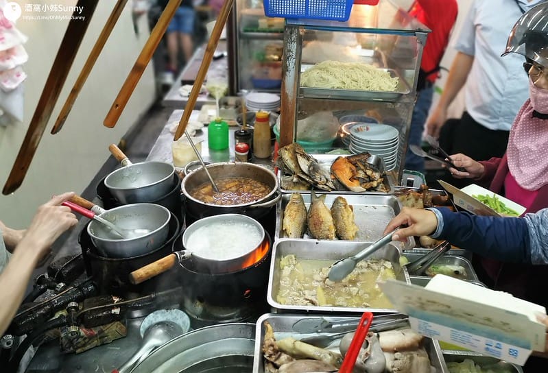 2020年.朴子在地美食.隱藏版美食.阿田小吃部.海產粥.只有晚上營業.酒窩小姊sunny