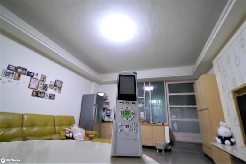 吸頂燈推薦｜親愛的,我把燈換了!Toshiba RGB 星鑽80W LED 美肌吸頂燈開箱文