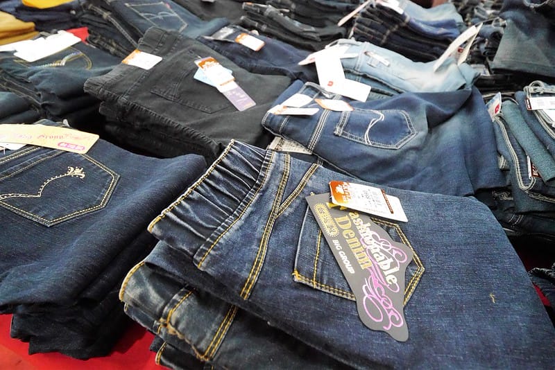 2020 嘉義拍手童裝/樂米玩具/運動鞋/牛仔褲特賣會