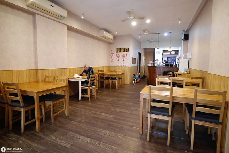 嘉義平價美食｜呷飯廳(醉雞飯/油雞飯/鍋燒類/商務便當/梅花肉飯) 2021/1