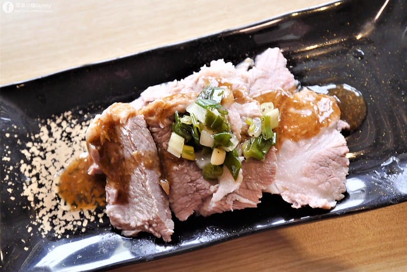 嘉義平價美食｜呷飯廳(醉雞飯/油雞飯/鍋燒類/商務便當/梅花肉飯) 2021/1