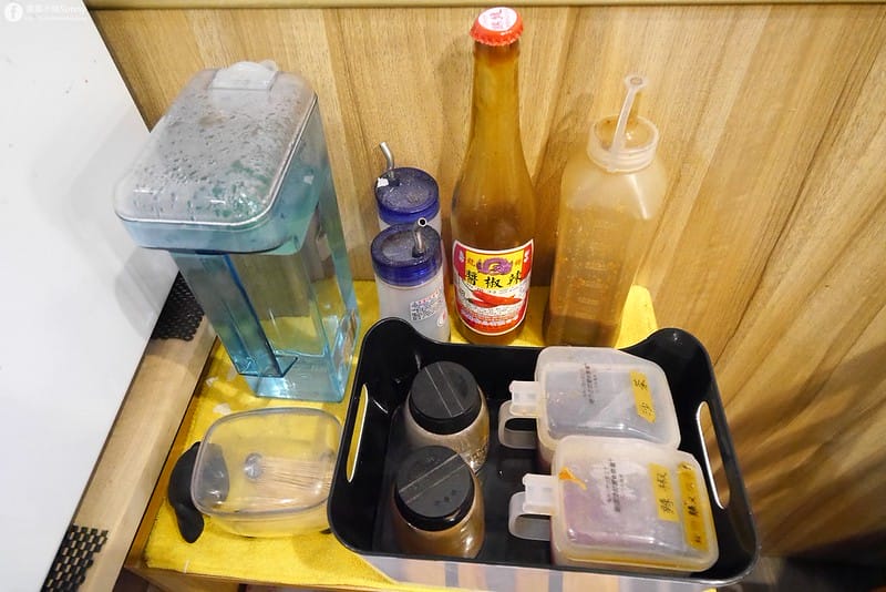 嘉義平價美食｜呷飯廳(醉雞飯/油雞飯/鍋燒類/商務便當/梅花肉飯) 2021/1