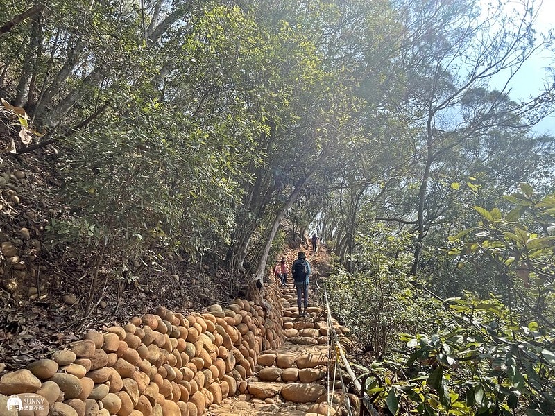 苗栗小百岳|台版大峽谷-火炎山(台灣百大必訪步道/親民步道/老少咸宜/火炎山攻略、交通方式、登山口、注意事項) - 第13張圖 IMG_1881