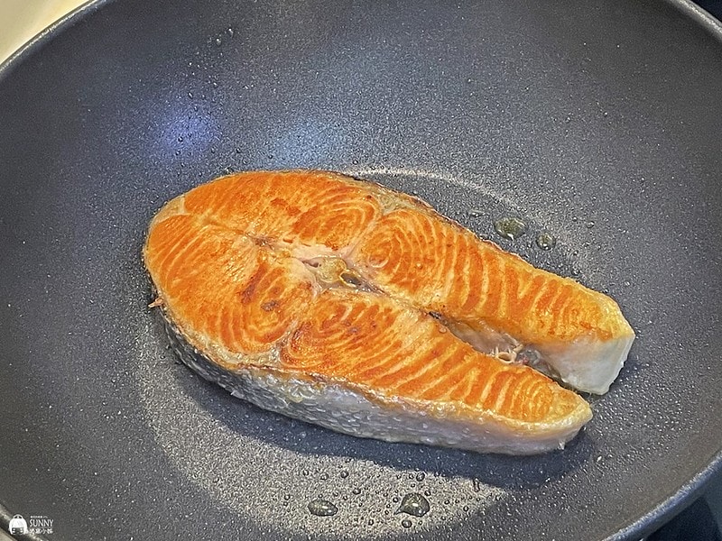 鮭魚料理|教你用不老鮭(紐西蘭國王鮭) 做出簡單到爆的鮭魚三吃料理(鮭魚料理食譜) - 第17張圖 IMG_9108