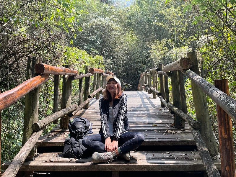 壓力褲試穿報告【Fitty】運動護膝壓力褲(女款・經典全黑)