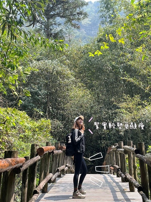 壓力褲試穿報告【Fitty】運動護膝壓力褲(女款・經典全黑)