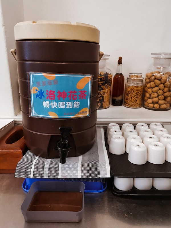 酒窩小姊吃牛肉麵牛閣精緻麵館-內科店,內科美食推薦