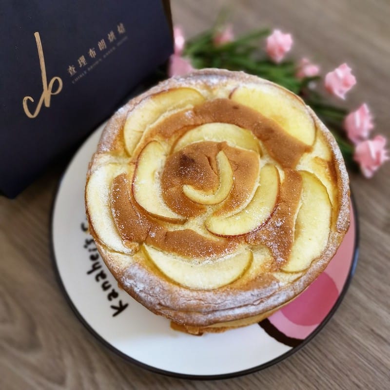 母親節蛋糕推薦｜起士公爵－乳酪蛋糕ｘ查理布朗－青森蘋果