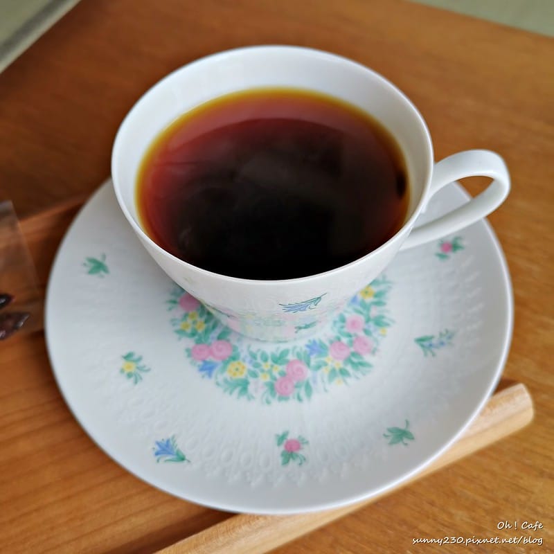 酒窩小姊Sunny吃台南｜握咖啡Oh！Cafe台南赤崁樓店