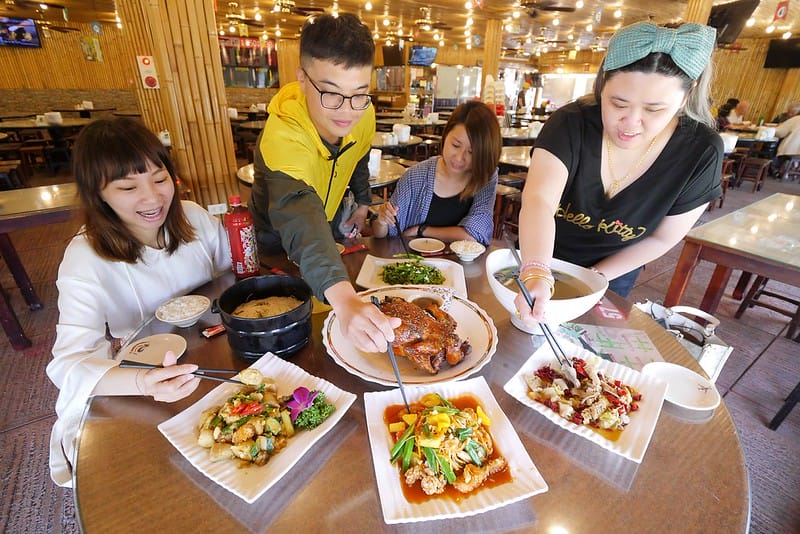 嘉義甕窯雞vs嘉義竹香園